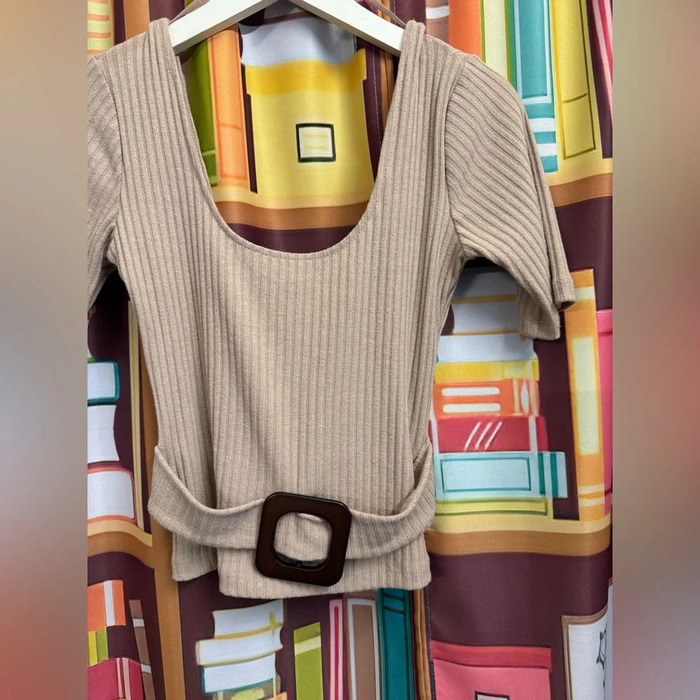 Beige Ribbed Knit Top with Belt - Picture 2 of 6